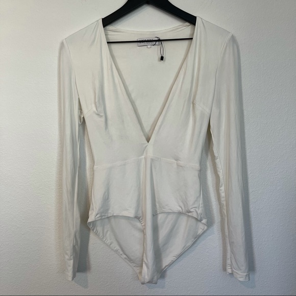 House of CB Lorenza White Deep V Bodysuit Small - Picture 3 of 7